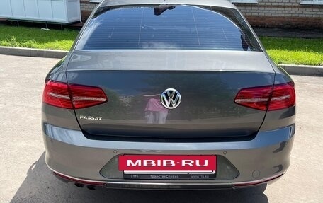Volkswagen Passat B8 рестайлинг, 2017 год, 1 960 000 рублей, 14 фотография