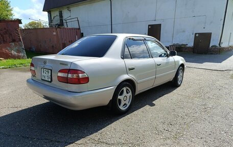 Toyota Corolla, 2000 год, 345 000 рублей, 4 фотография