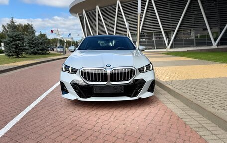 BMW 5 серия, 2024 год, 6 299 500 рублей, 2 фотография