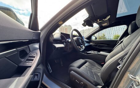 BMW 5 серия, 2024 год, 6 299 500 рублей, 17 фотография
