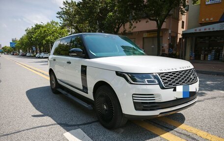 Land Rover Range Rover IV рестайлинг, 2021 год, 8 200 000 рублей, 3 фотография