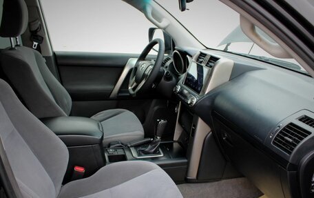 Toyota Land Cruiser Prado 150 рестайлинг 2, 2010 год, 2 195 000 рублей, 13 фотография