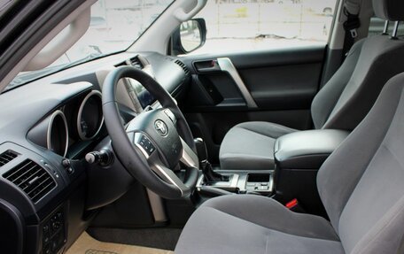 Toyota Land Cruiser Prado 150 рестайлинг 2, 2010 год, 2 195 000 рублей, 16 фотография