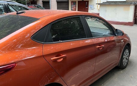 Hyundai Solaris II рестайлинг, 2022 год, 2 100 000 рублей, 3 фотография