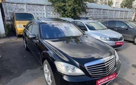 Mercedes-Benz S-Класс, 2011 год, 1 350 000 рублей, 1 фотография