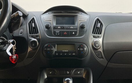 Hyundai ix35 I рестайлинг, 2013 год, 1 500 000 рублей, 12 фотография