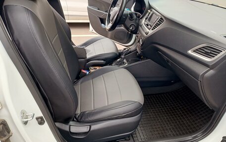 Hyundai Solaris II рестайлинг, 2018 год, 950 000 рублей, 10 фотография