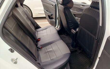 Hyundai Solaris II рестайлинг, 2018 год, 950 000 рублей, 14 фотография