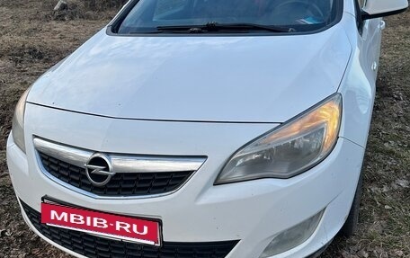 Opel Astra J, 2010 год, 500 000 рублей, 2 фотография