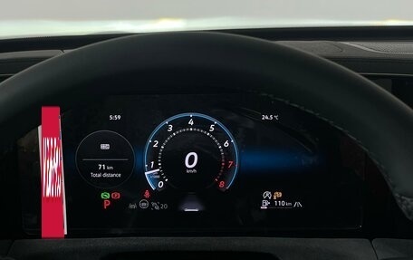 Volkswagen Tiguan, 2025 год, 4 600 000 рублей, 17 фотография