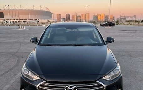 Hyundai Elantra VI рестайлинг, 2016 год, 1 580 000 рублей, 2 фотография