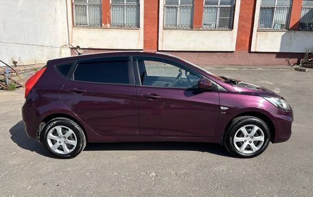 Hyundai Solaris II рестайлинг, 2011 год, 570 000 рублей, 6 фотография