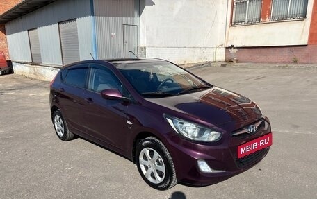 Hyundai Solaris II рестайлинг, 2011 год, 570 000 рублей, 7 фотография