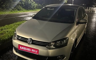Volkswagen Polo VI (EU Market), 2013 год, 700 000 рублей, 1 фотография
