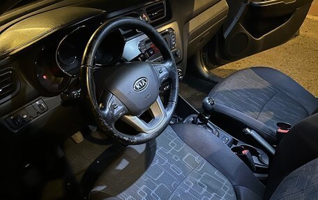 KIA Rio III рестайлинг, 2012 год, 1 050 000 рублей, 10 фотография