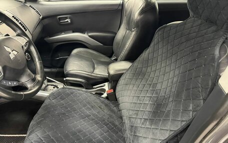 Mitsubishi Outlander III рестайлинг 3, 2011 год, 1 038 000 рублей, 9 фотография