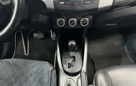 Mitsubishi Outlander III рестайлинг 3, 2011 год, 1 038 000 рублей, 14 фотография