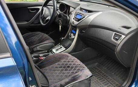 Hyundai Elantra V, 2012 год, 950 000 рублей, 8 фотография