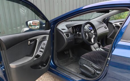 Hyundai Elantra V, 2012 год, 950 000 рублей, 11 фотография