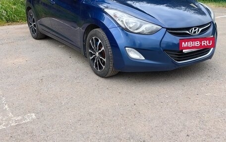 Hyundai Elantra V, 2012 год, 950 000 рублей, 3 фотография
