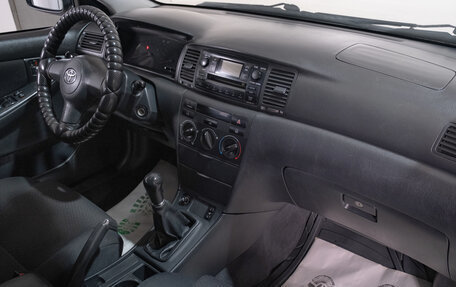 Toyota Corolla, 2004 год, 689 000 рублей, 17 фотография