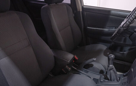 Toyota Corolla, 2004 год, 689 000 рублей, 19 фотография