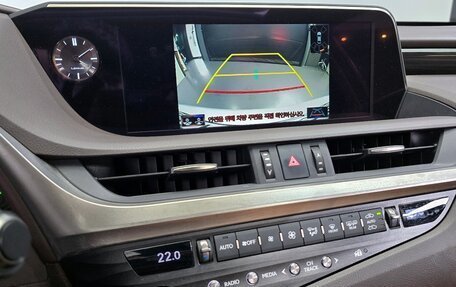 Lexus ES VII, 2020 год, 3 328 037 рублей, 16 фотография