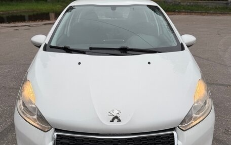 Peugeot 208 II, 2014 год, 550 000 рублей, 2 фотография