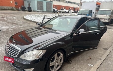Mercedes-Benz S-Класс, 2006 год, 1 600 000 рублей, 2 фотография