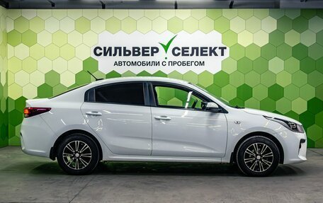 KIA Rio IV, 2018 год, 1 200 000 рублей, 8 фотография