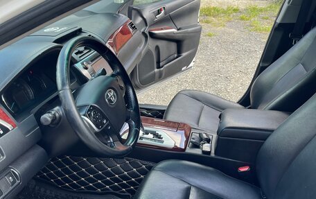 Toyota Camry, 2012 год, 1 650 000 рублей, 5 фотография