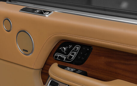 Land Rover Range Rover IV рестайлинг, 2021 год, 15 000 000 рублей, 18 фотография