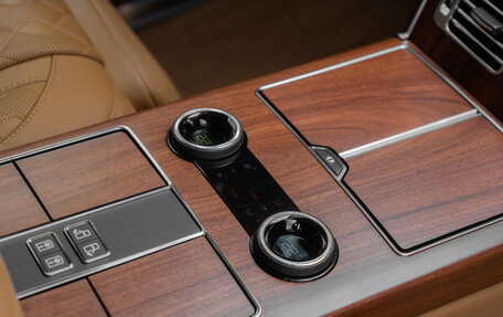 Land Rover Range Rover IV рестайлинг, 2021 год, 15 000 000 рублей, 26 фотография