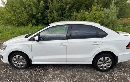 Volkswagen Polo VI (EU Market), 2017 год, 840 000 рублей, 2 фотография