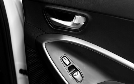 Hyundai Santa Fe III рестайлинг, 2013 год, 1 619 000 рублей, 22 фотография