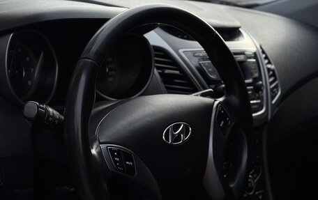 Hyundai Elantra V, 2013 год, 980 000 рублей, 10 фотография