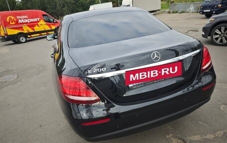 Mercedes-Benz E-Класс, 2019 год, 2 800 000 рублей, 13 фотография