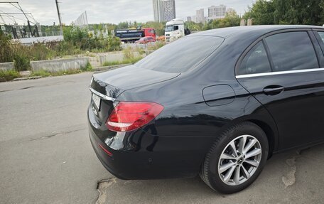 Mercedes-Benz E-Класс, 2019 год, 2 800 000 рублей, 14 фотография
