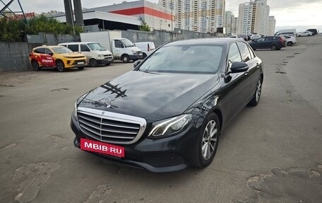 Mercedes-Benz E-Класс, 2019 год, 2 800 000 рублей, 4 фотография