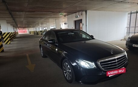 Mercedes-Benz E-Класс, 2019 год, 2 800 000 рублей, 23 фотография