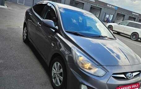 Hyundai Solaris II рестайлинг, 2012 год, 750 000 рублей, 5 фотография