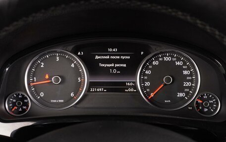 Volkswagen Touareg III, 2011 год, 2 099 000 рублей, 27 фотография