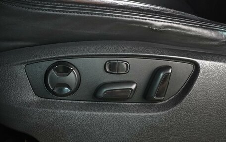 Volkswagen Touareg III, 2011 год, 2 099 000 рублей, 20 фотография