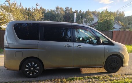 Nissan Serena IV, 2011 год, 1 250 000 рублей, 16 фотография