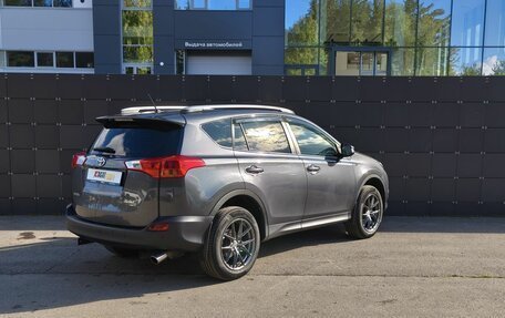 Toyota RAV4, 2013 год, 1 560 000 рублей, 6 фотография