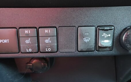 Toyota RAV4, 2013 год, 1 560 000 рублей, 23 фотография