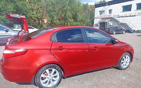 KIA Rio III рестайлинг, 2014 год, 970 000 рублей, 24 фотография