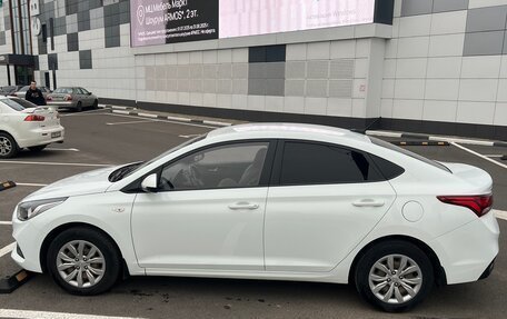 Hyundai Solaris II рестайлинг, 2018 год, 1 390 000 рублей, 6 фотография