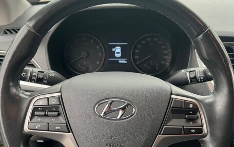 Hyundai Solaris II рестайлинг, 2018 год, 1 390 000 рублей, 21 фотография