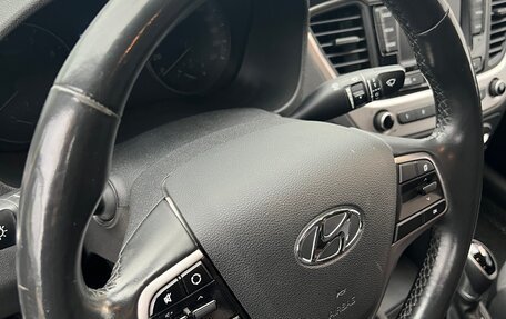 Hyundai Solaris II рестайлинг, 2018 год, 1 390 000 рублей, 22 фотография